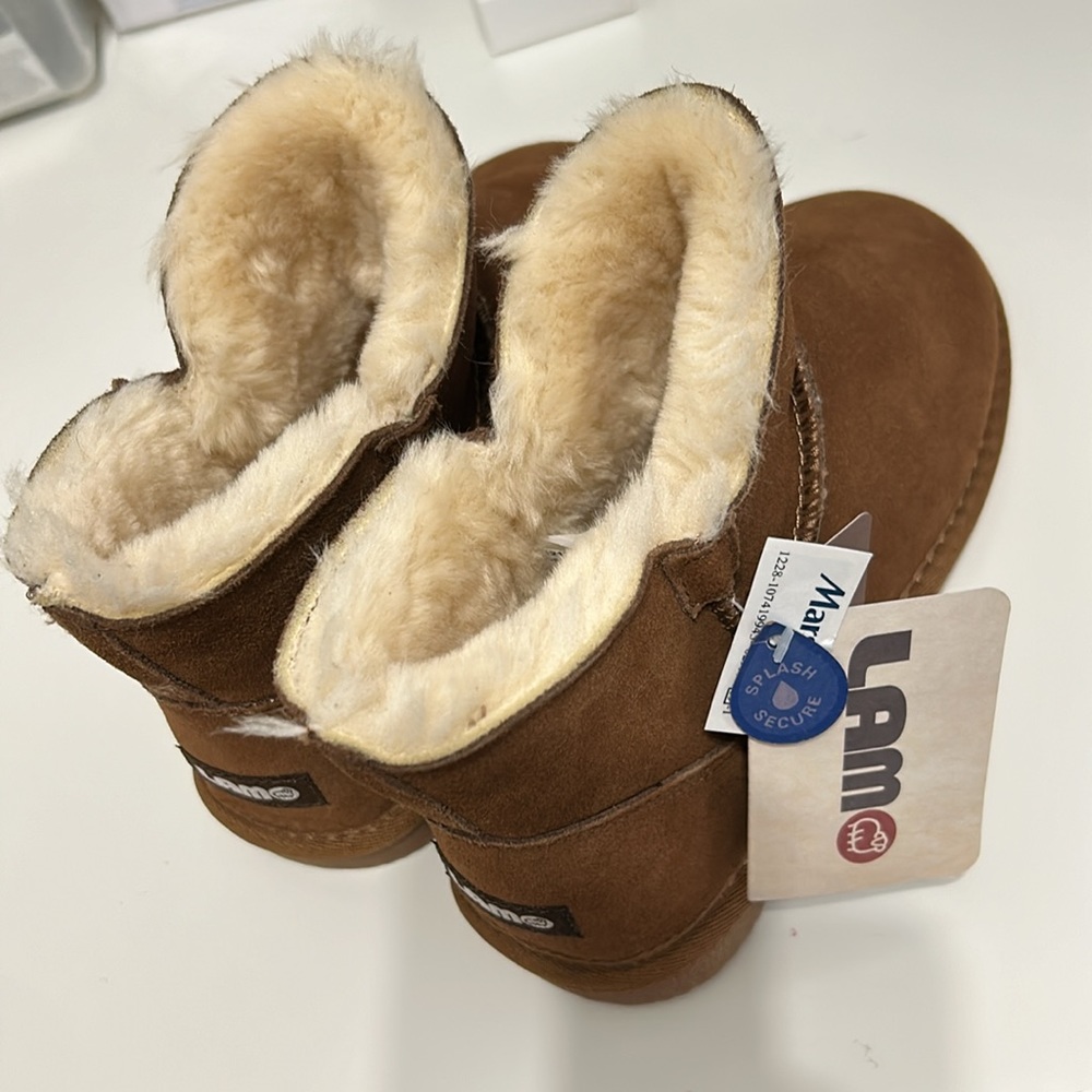 Lamo Suede Boots Lined Chestnut NWT - Picture 7 of 7